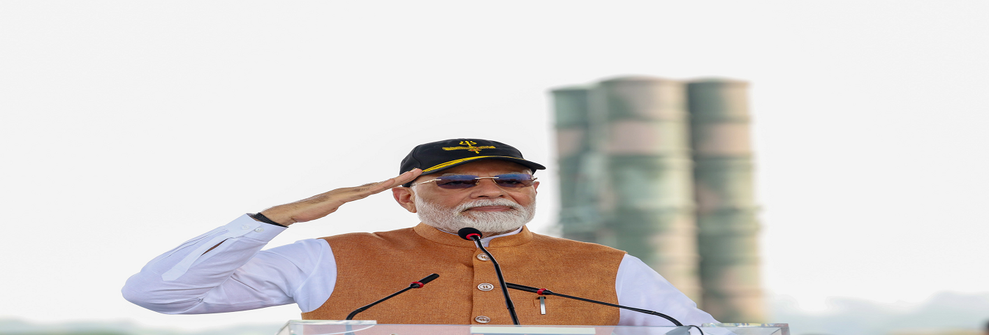 प्रधानमंत्री ने पंजाब के आदमपुर वायुसेना अड्डे पर वायु योद्धाओं और सैनिकों को संबोधित किया