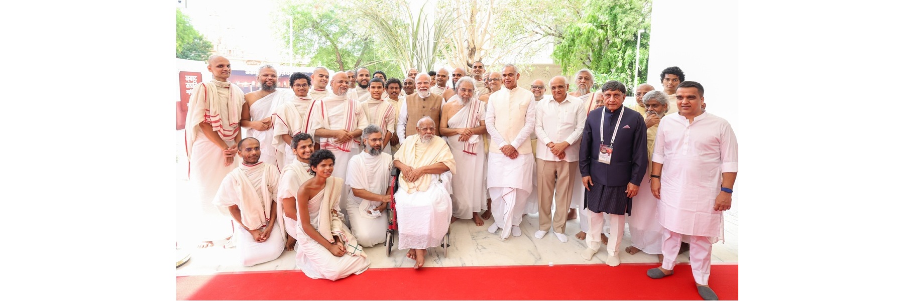 प्रधानमंत्री ने गुजरात के कोबा तीर्थ (गांधीनगर) में महावीर जयंती के अवसर पर ‘सम्राट सम्प्रति संग्रहालय’ का उद्घाटन किया तथा उसका अवलोकन किया।