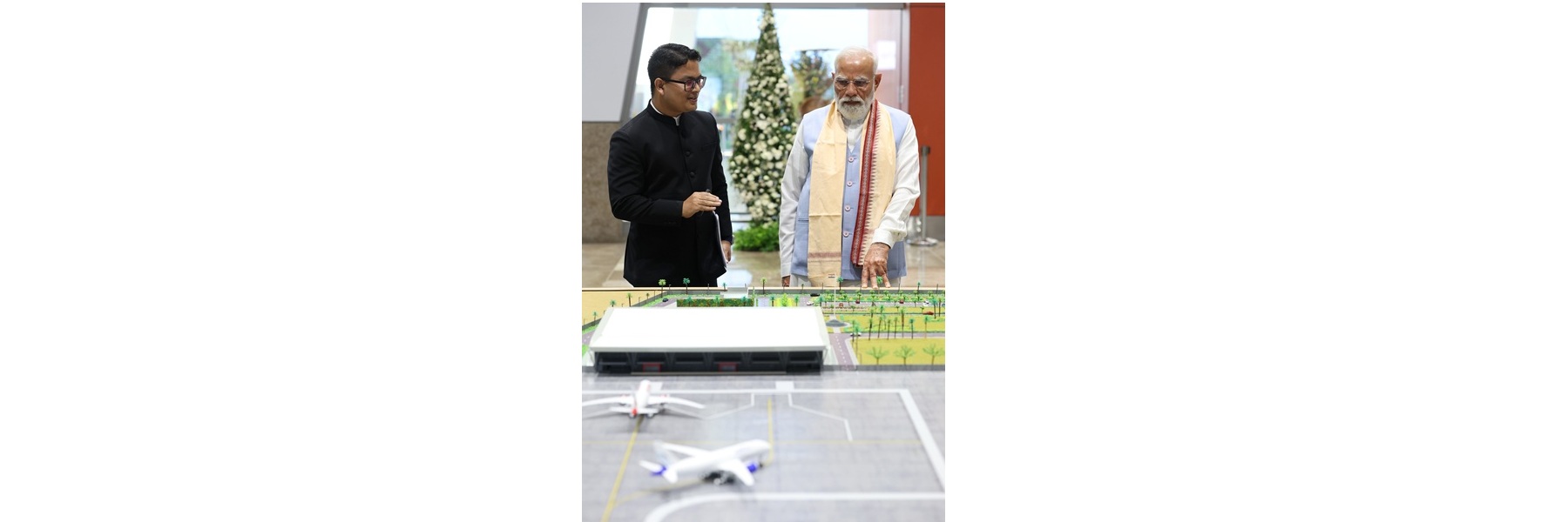 प्रधानमंत्री ने दमन में NAMO एयरपोर्ट की नई टर्मिनल बिल्डिंग के उद्घाटन में भाग लिया।