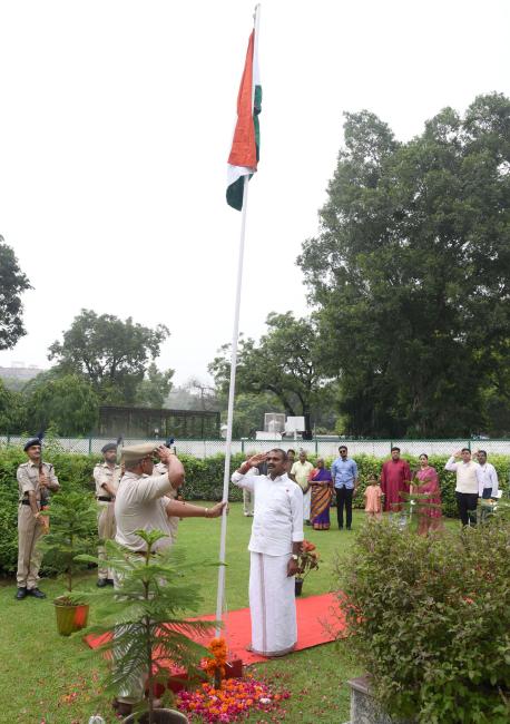 The Minister of State for Information and Broadcasting and Parliamentary Affairs, Dr. L. Murugan hoisting the National Flag at his residence in New Delhi on the occasion of 79th Independence Day on August 15, 2025.