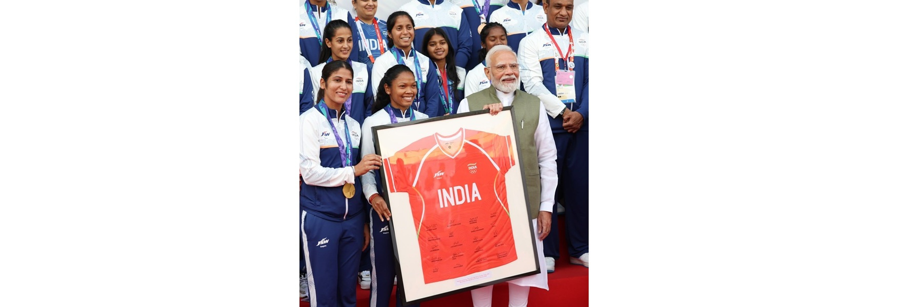 प्रधानमंत्री ने नई दिल्ली में एशियाई खेल 2026 के लिए भारतीय दल से मुलाकात की।