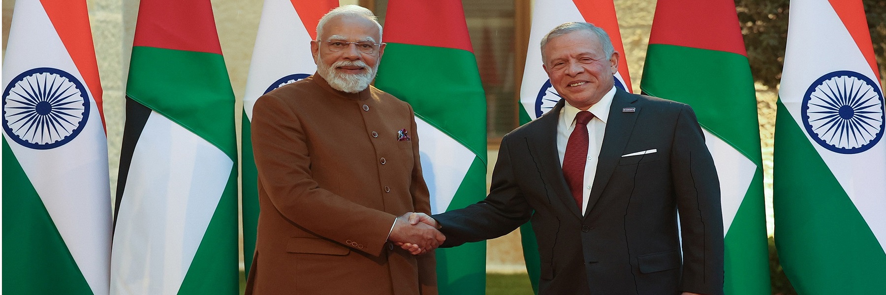 PM receives warm welcome by King of Jordan Abdullah II bin Al Hussein at the Husseiniya Palace in Amman, Jordan