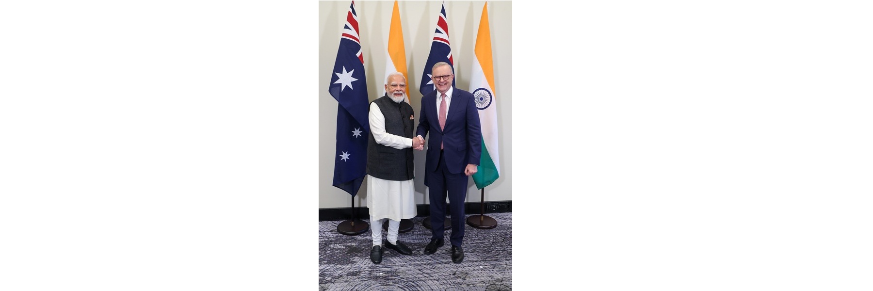 प्रधानमंत्री ने ऑस्ट्रेलिया के मेलबर्न में भारत-ऑस्ट्रेलिया CEO फ़ोरम के दौरान ऑस्ट्रेलिया के प्रधानमंत्री श्री एंथनी अल्बानीज़ से मुलाक़ात की।